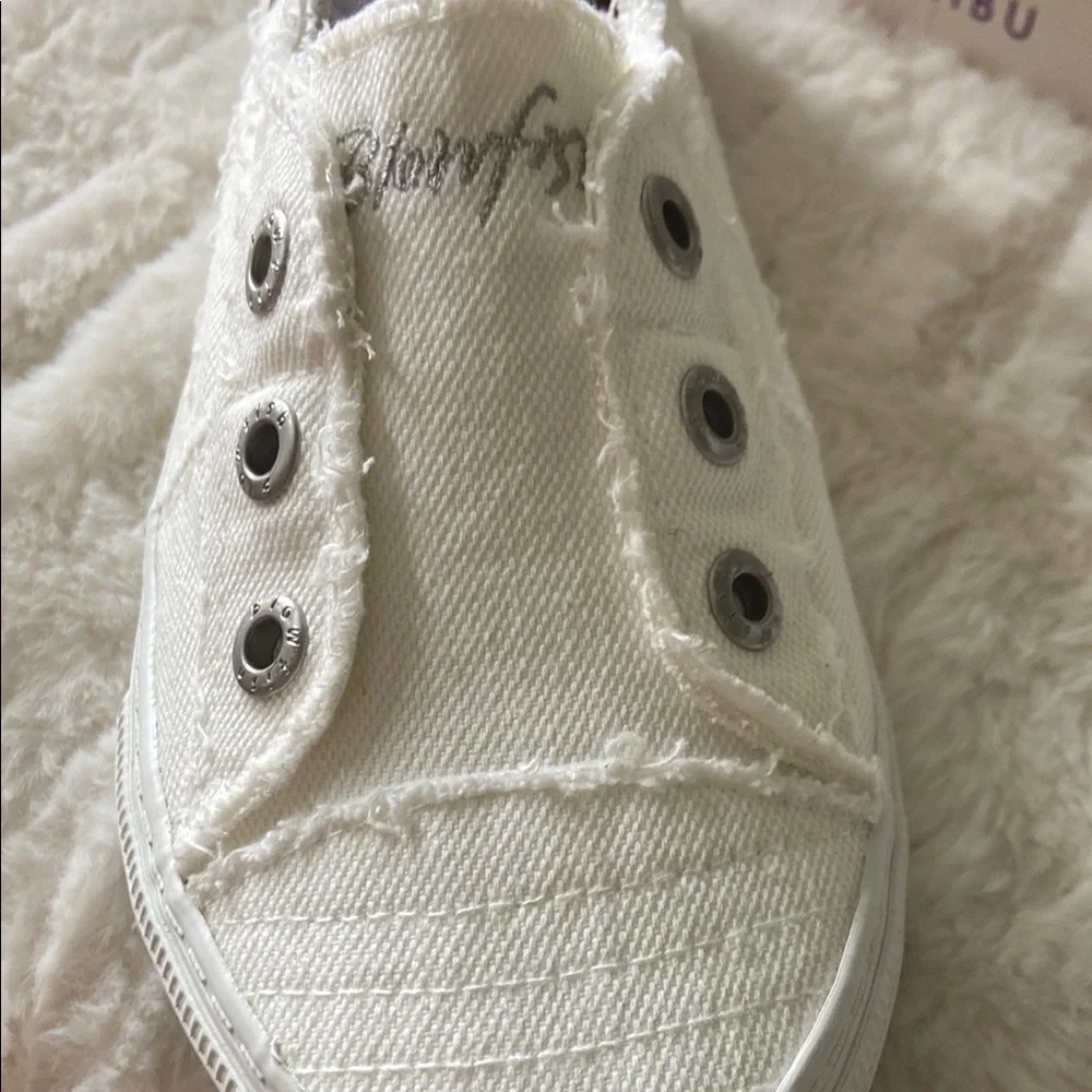 Blowfish White Casual Sneakers Canvas Low-Top - Picture 5 of 8